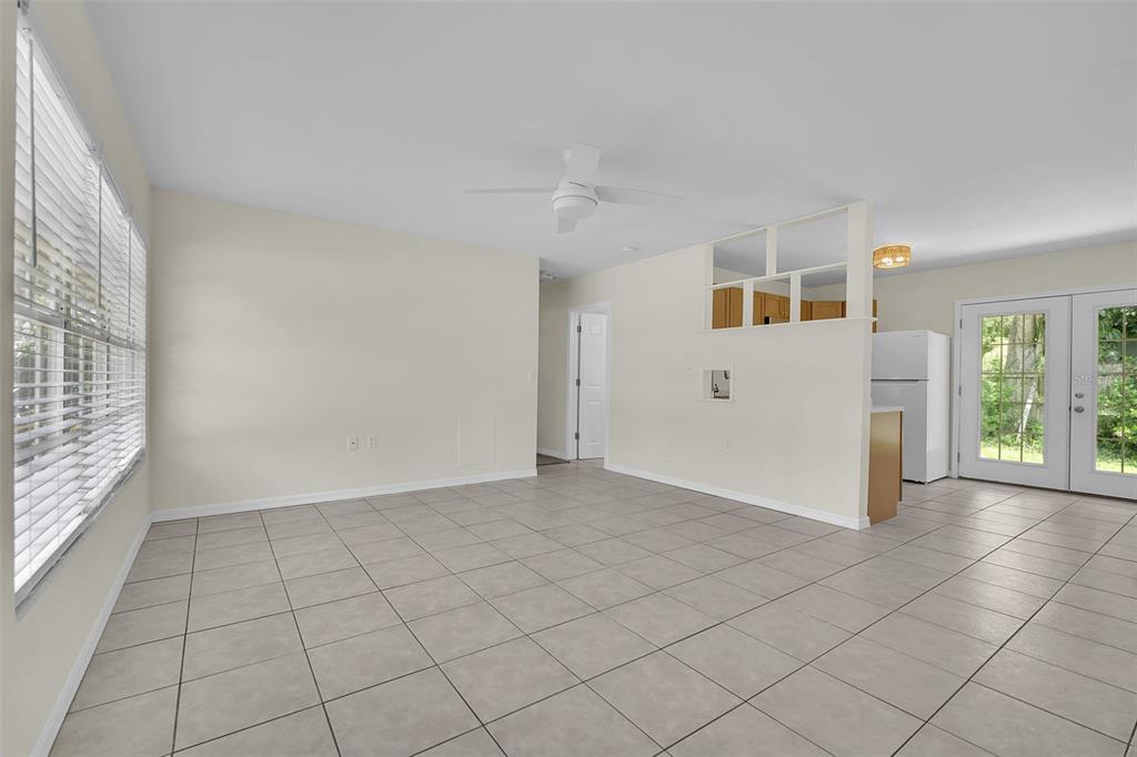 516 Laurel Road West Nokomis, FL 34275 - Photo 6 of 31 Gallery Image 6