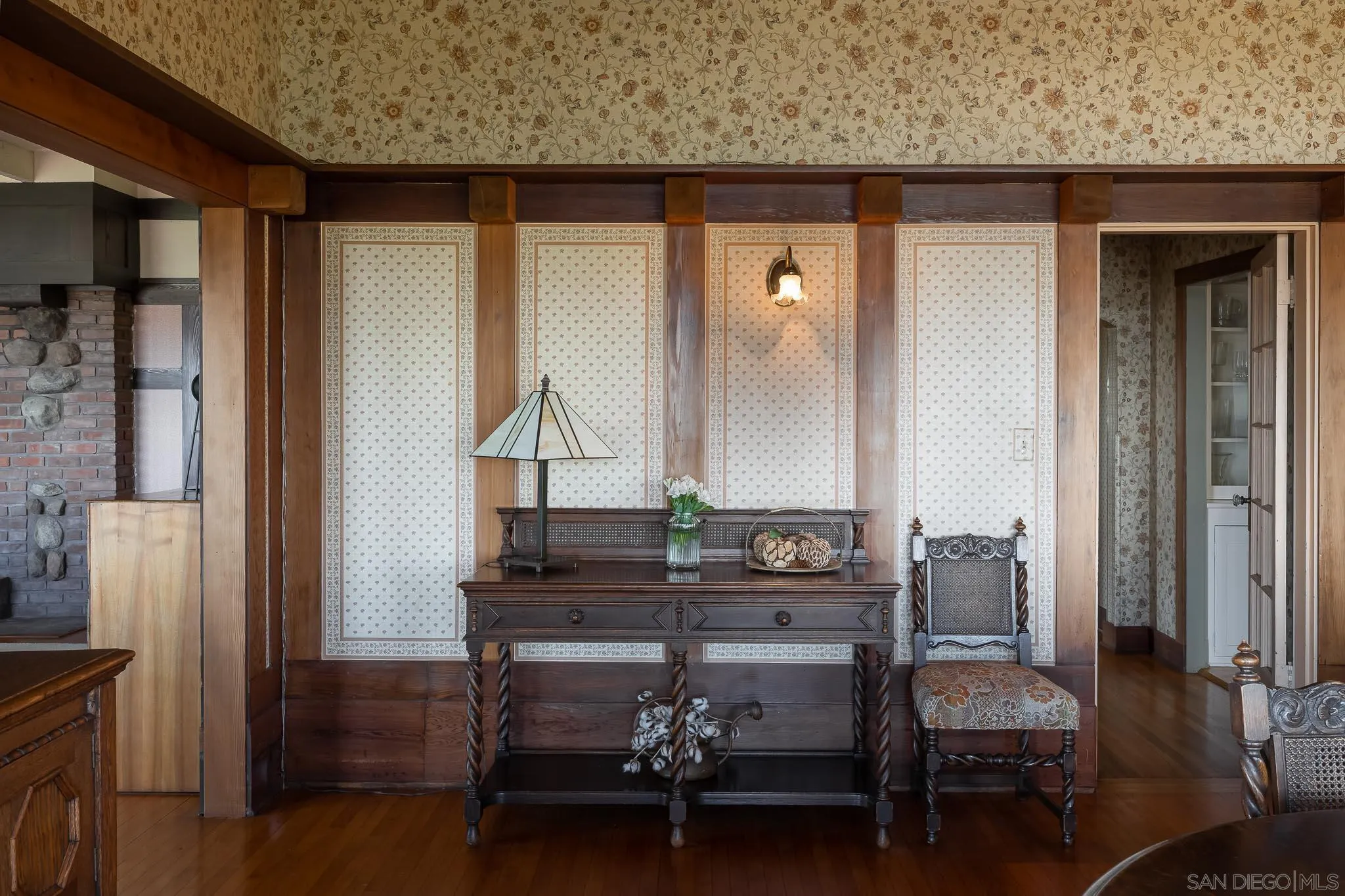 9844 Summit Drive La Mesa, CA 91941 - Photo 22 of 58 a living room with furniture and a wooden floor