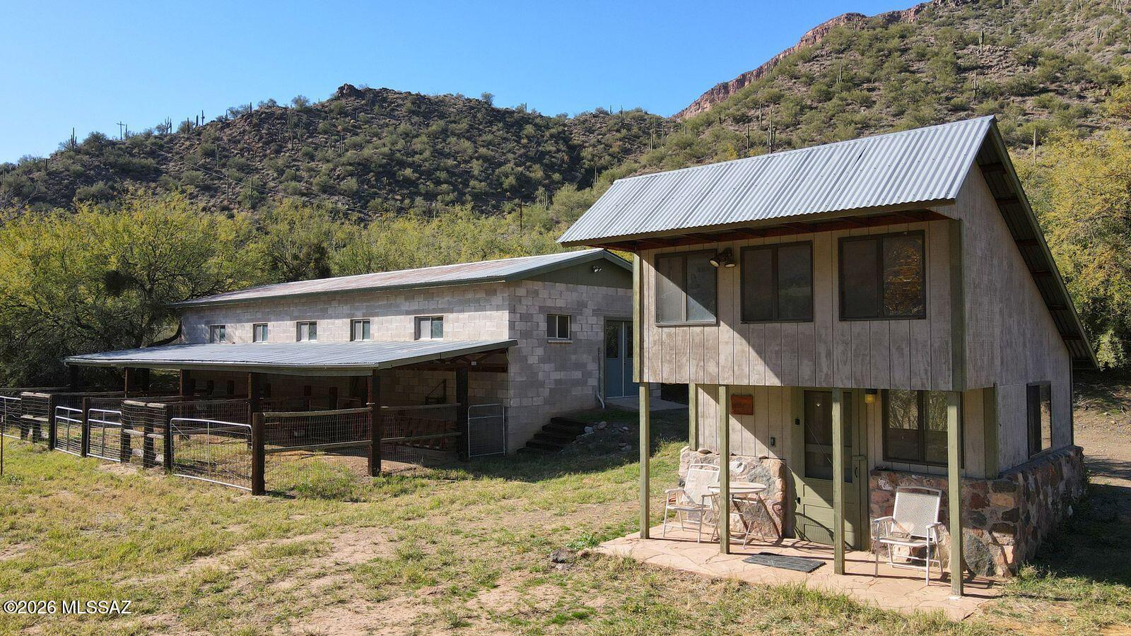92425 East Aravaipa Road Winkelman, AZ 85192 - Photo 8 of 50