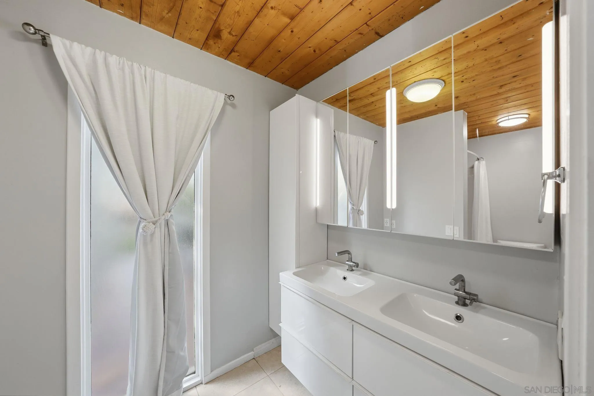 11819 Johnson Lake Road Lakeside, CA 92040 - Photo 14 of 37