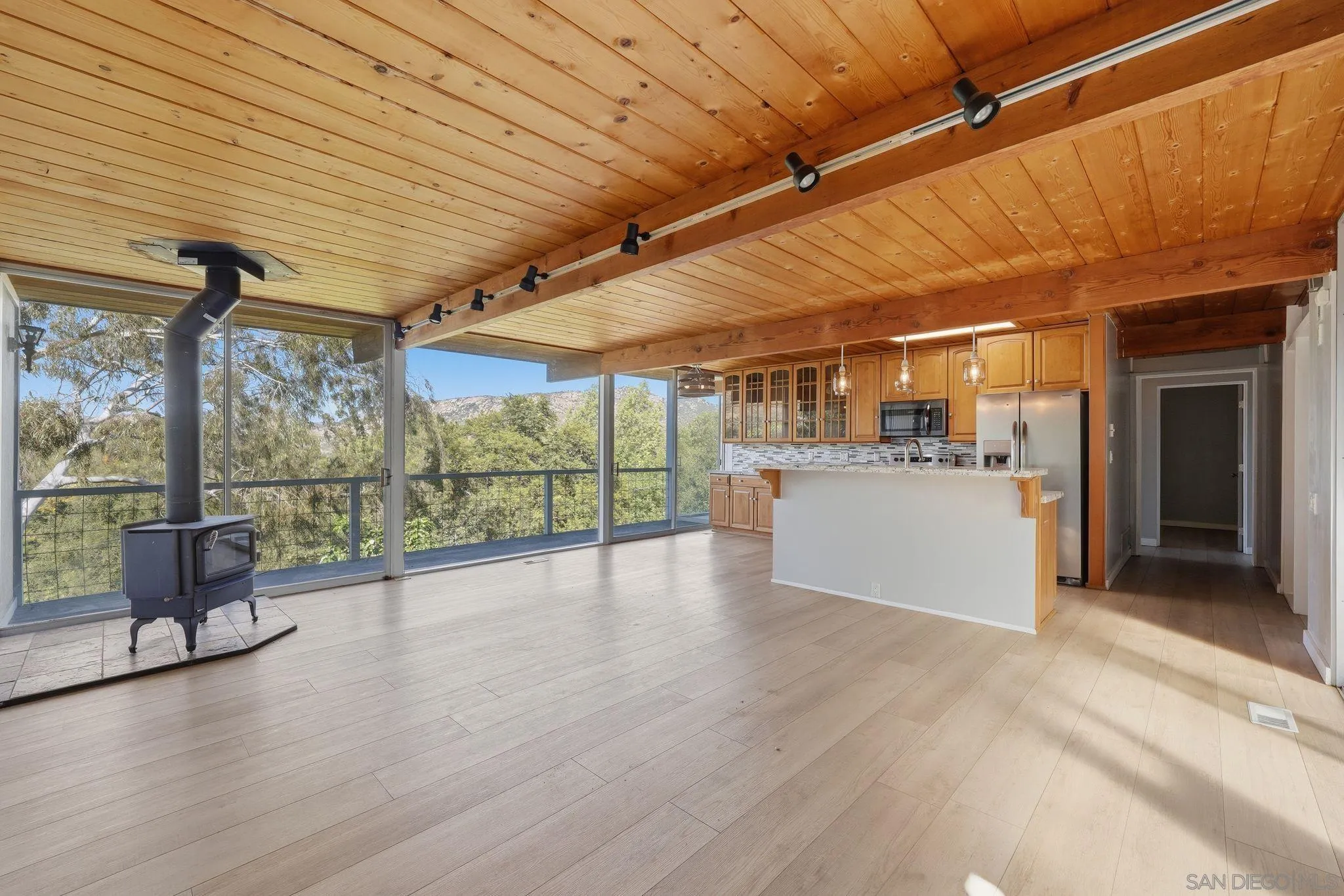 11819 Johnson Lake Road Lakeside, CA 92040 - Photo 5 of 37