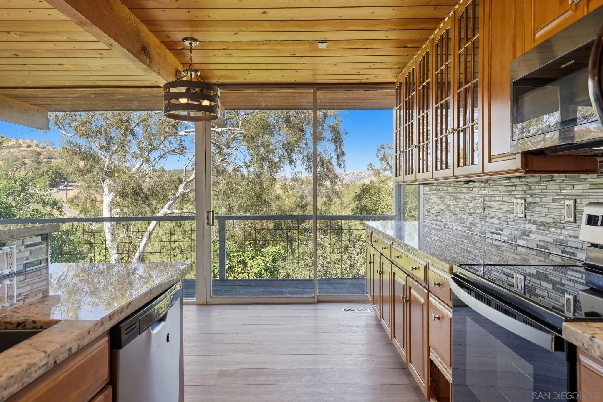 11819 Johnson Lake Road Lakeside, CA 92040 - Photo 7 of 37