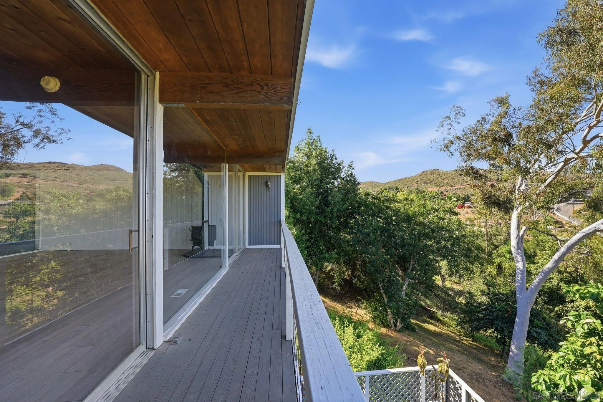 11819 Johnson Lake Road Lakeside, CA 92040 - Photo 9 of 37