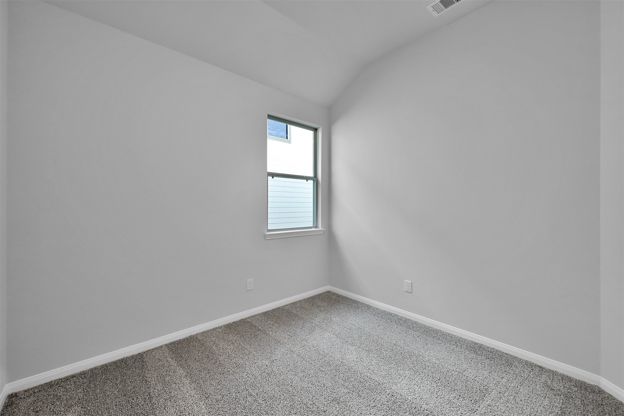17620 Cedar Crest Drive Conroe, TX 77306 - Photo 14 of 15 an empty room with a window