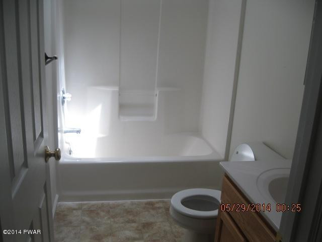 109 East Lakeview Road Lackawaxen, PA 18435 - Photo 12 of 20