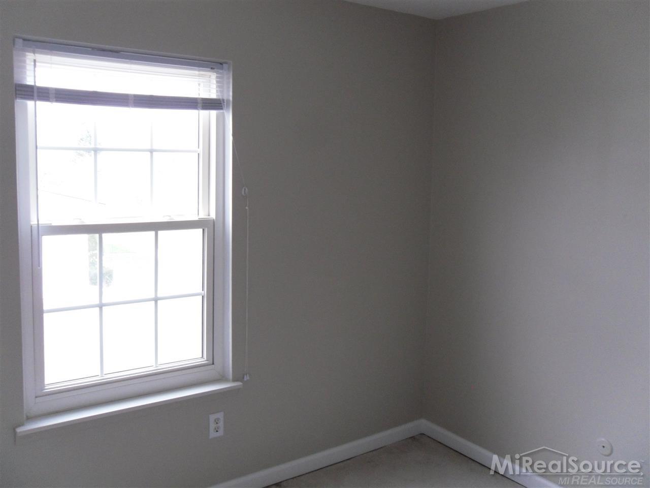 28366 Raleigh Crescent Drive, Unit 27 New Baltimore, MI 48051 - Photo 12 of 27