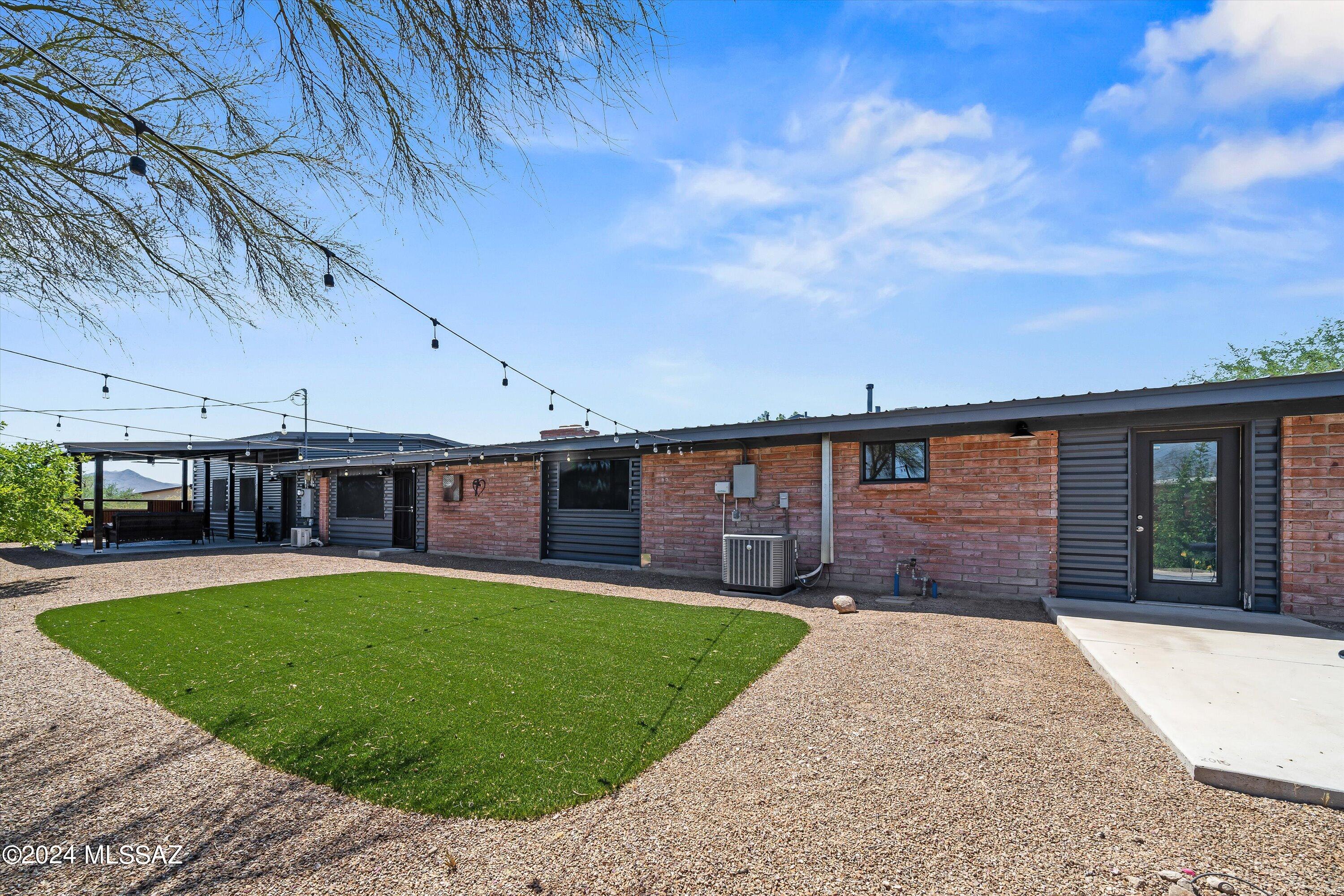 1725 West Sunset Road Tucson, AZ 85704 - Photo 27 of 36 Gallery Image 27