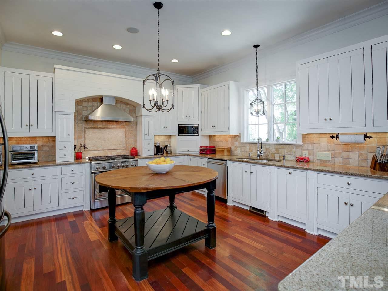2811 Anderson Drive Raleigh, NC 27608 - Photo 11 of 30
