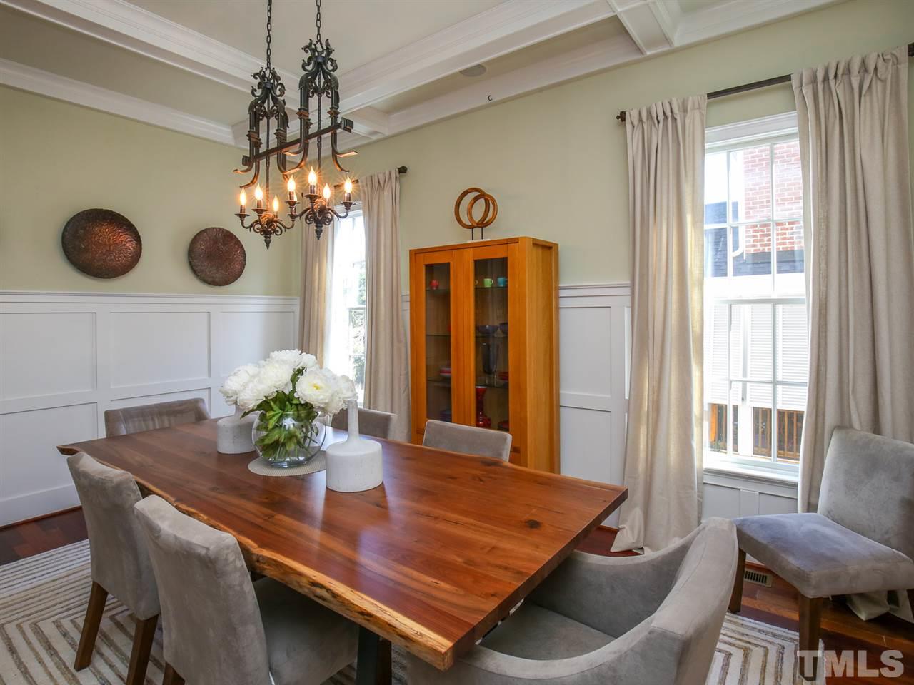 2811 Anderson Drive Raleigh, NC 27608 - Photo 5 of 30