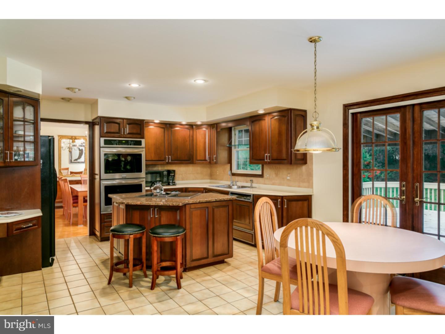 565 Sentinel Road Moorestown, NJ 08057 - Photo 11 of 25