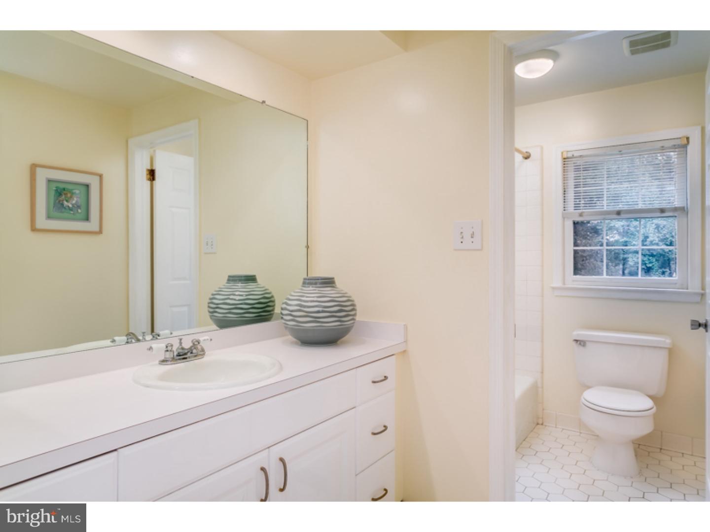 565 Sentinel Road Moorestown, NJ 08057 - Photo 22 of 25