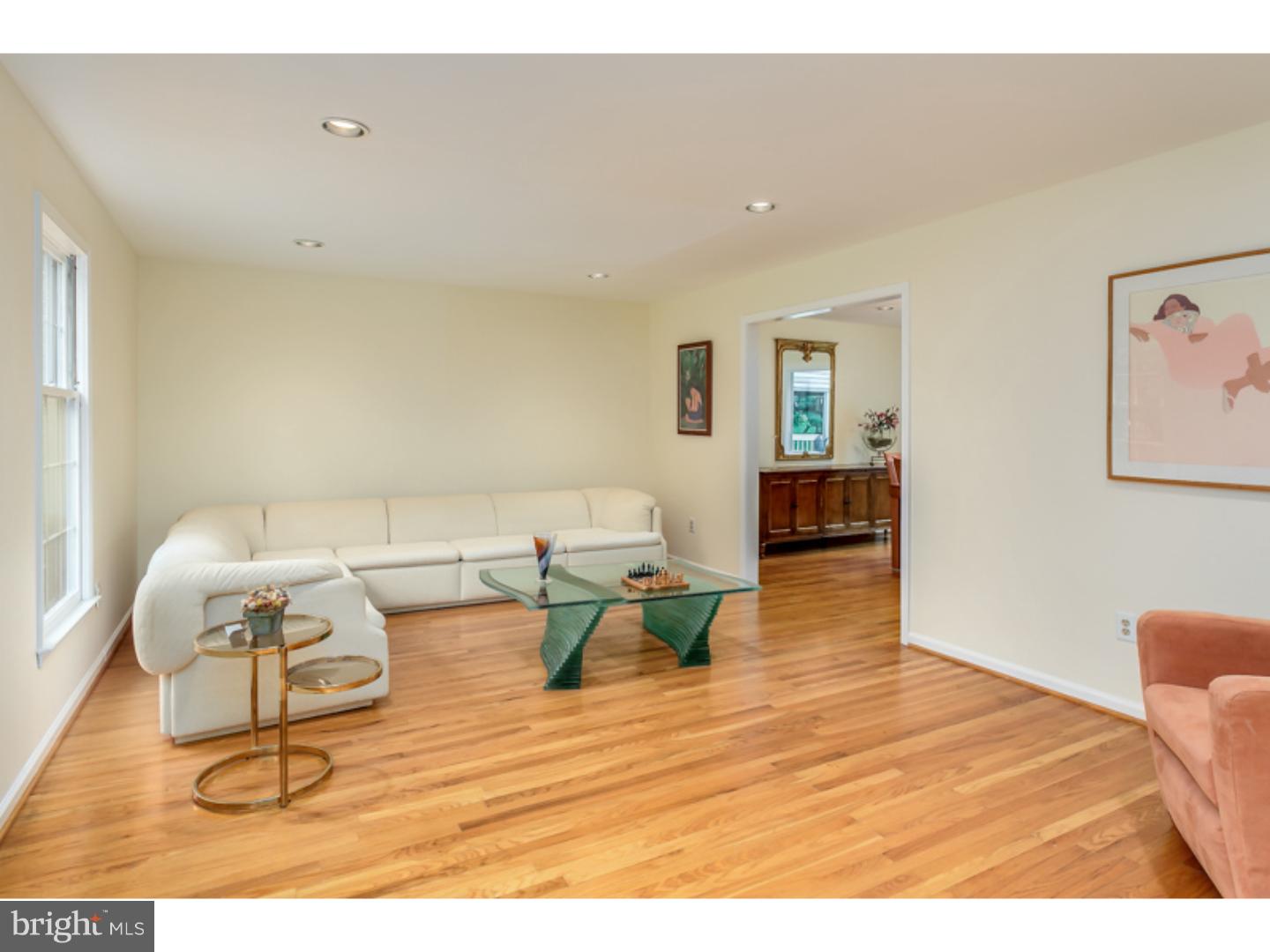 565 Sentinel Road Moorestown, NJ 08057 - Photo 9 of 25
