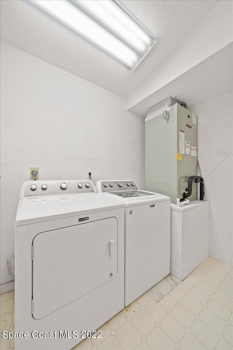 314 Gephart Street Southwest Palm Bay, FL 32908 - Photo 17 of 30 Laundry Room