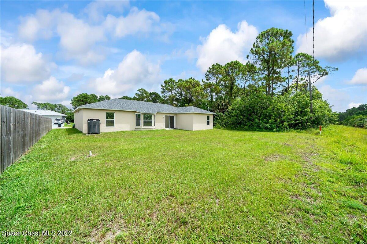 314 Gephart Street Southwest Palm Bay, FL 32908 - Photo 27 of 30 Back yard 1