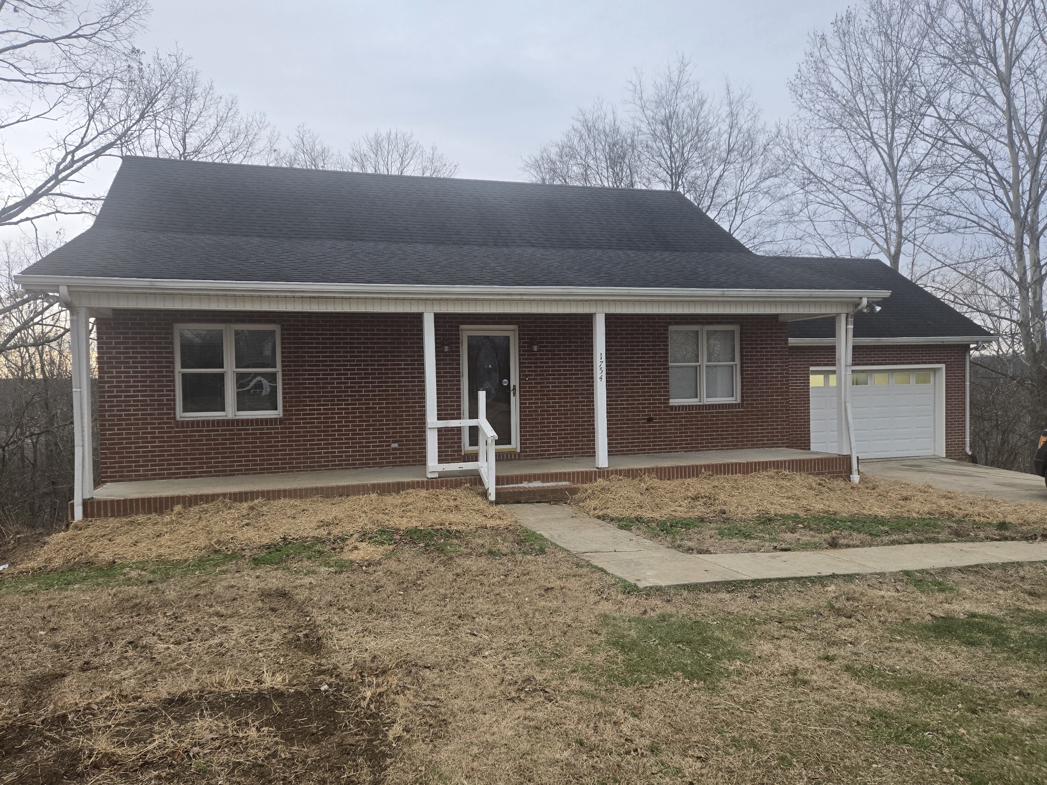 1754 Keyes Road Greenbrier, TN 37073 - Photo 1 of 11