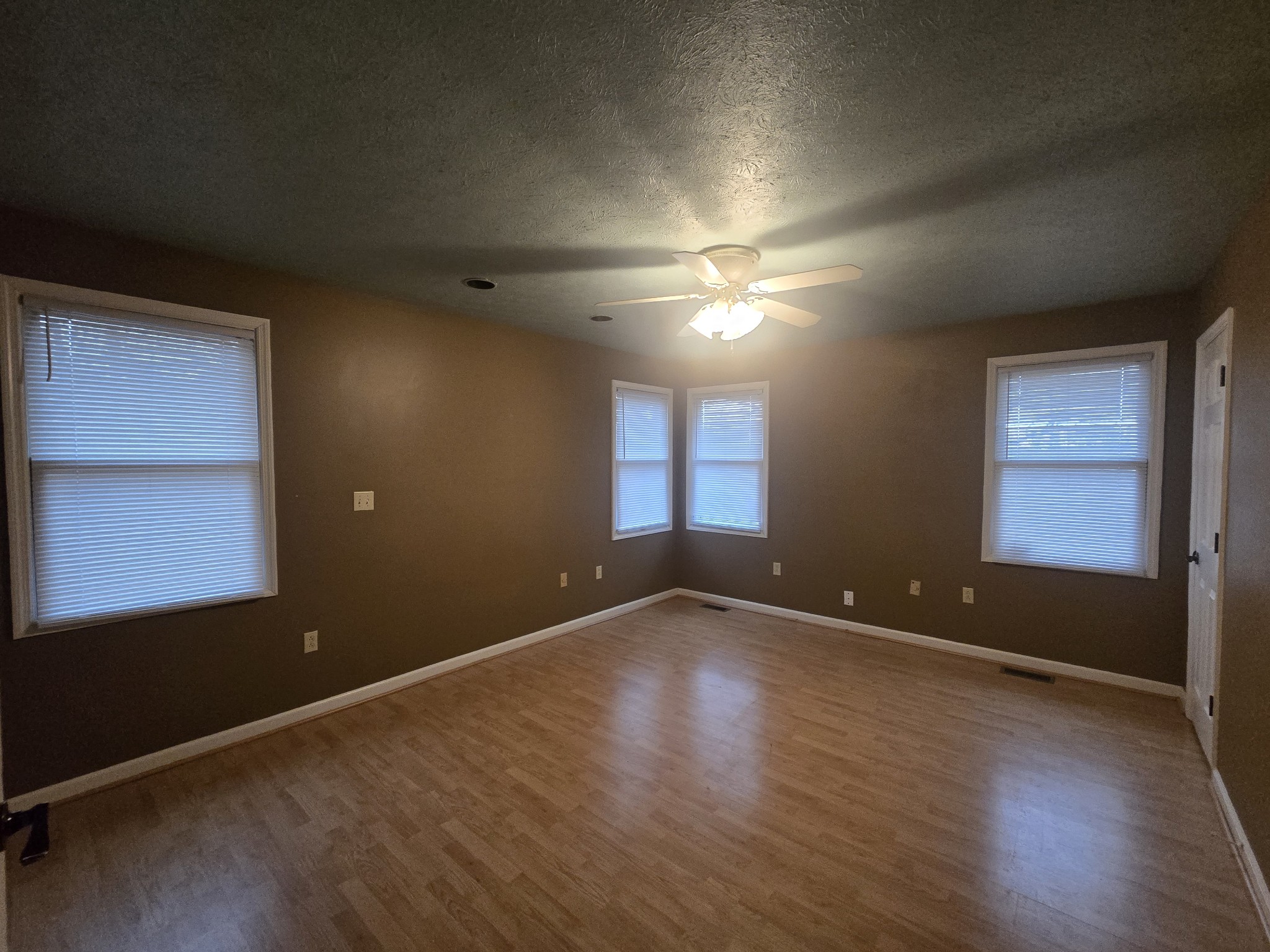 1754 Keyes Road Greenbrier, TN 37073 - Photo 4 of 11