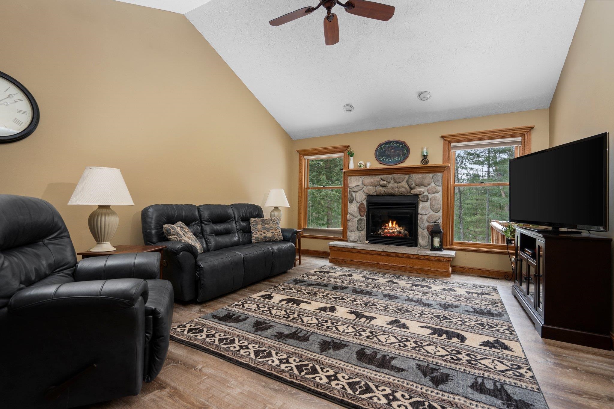 961 West Long Lake Road Traverse City, MI 49685 - Photo 3 of 32