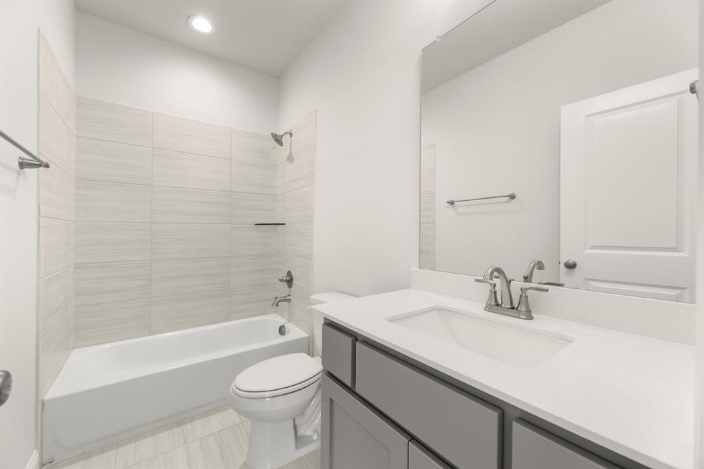 2709 Shiners Street Forney, TX 75126 - Photo 29 of 39 bathroom