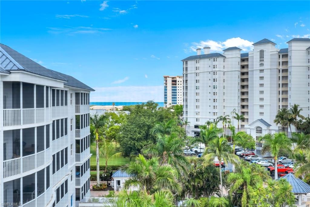 a view of a multi story building