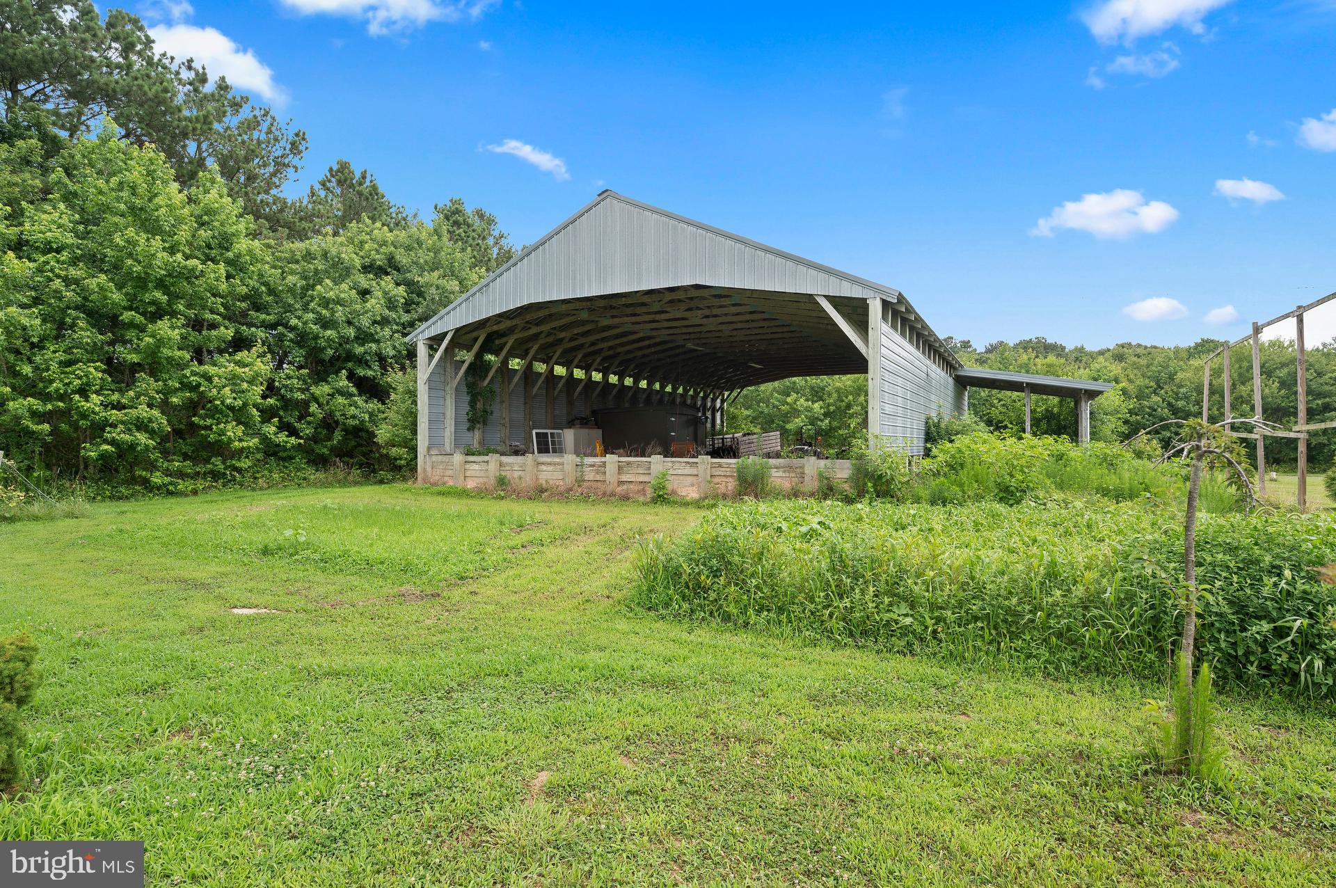 7545 Libertytown Road Berlin, MD 21811 - Photo 39 of 61 2800 Square Foot Barn/Shed