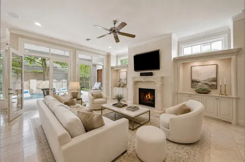$2,995,000 | 2242 Pelham Drive, Houston, TX 77019