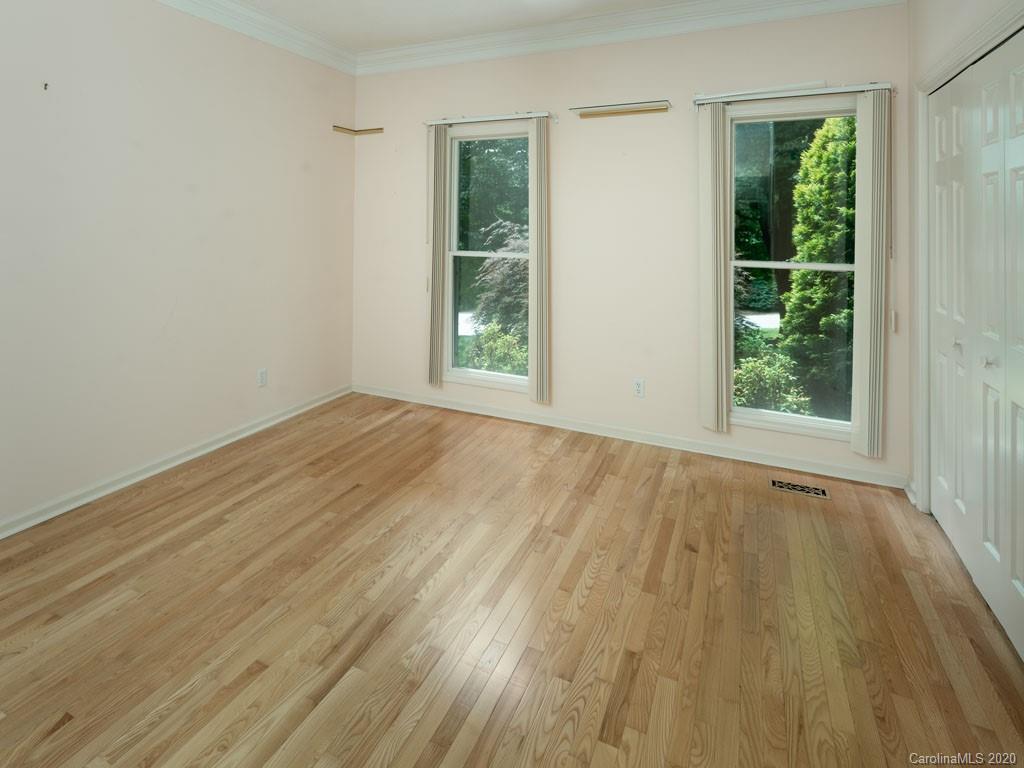 4 Riding Gate Road Hendersonville, NC 28791 - Photo 22 of 30 Gallery Image 22