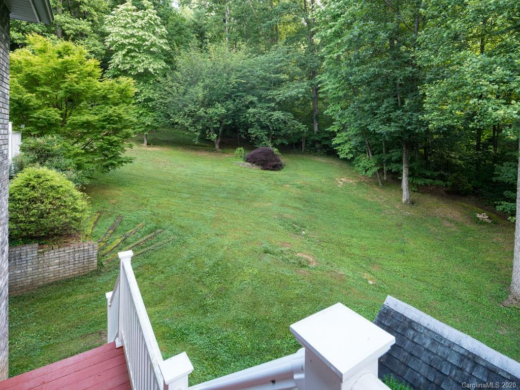4 Riding Gate Road Hendersonville, NC 28791 - Photo 8 of 30 Gallery Image 8
