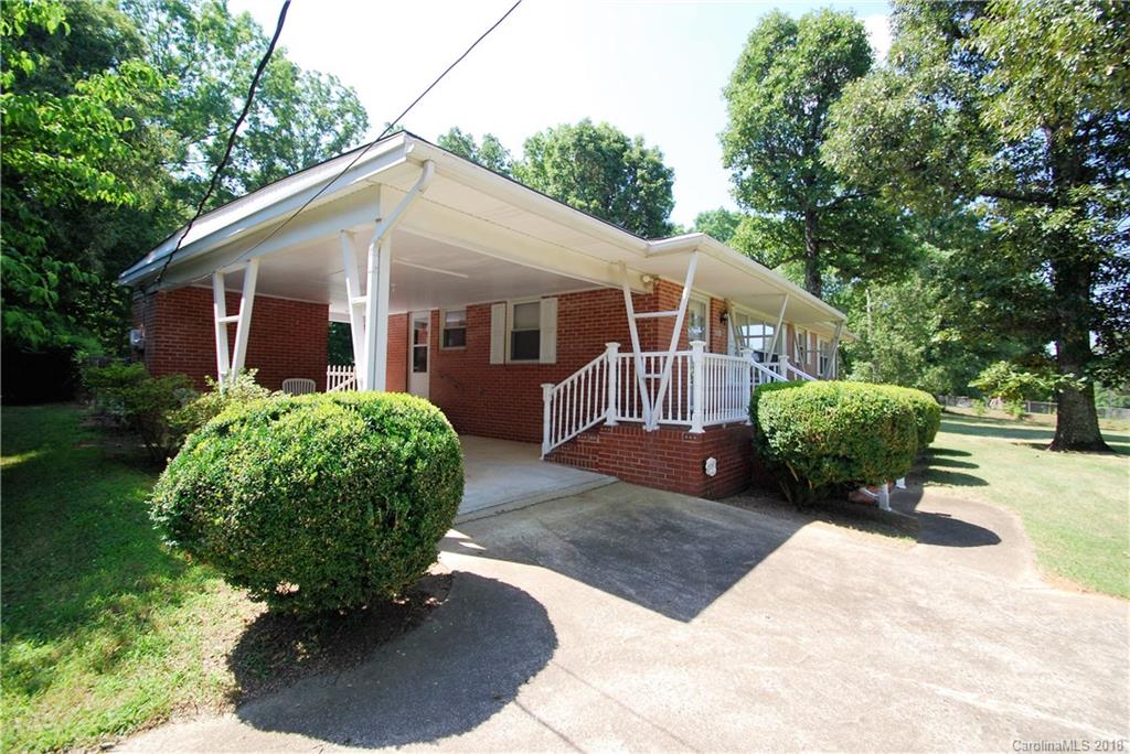 2840 Forbes Road Gastonia, NC 28056 - Photo 4 of 36 Gallery Image 4
