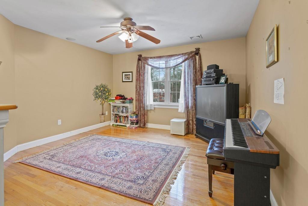 20 Carol Road Mansfield, MA 02048 - Photo 15 of 22 Gallery Image 15