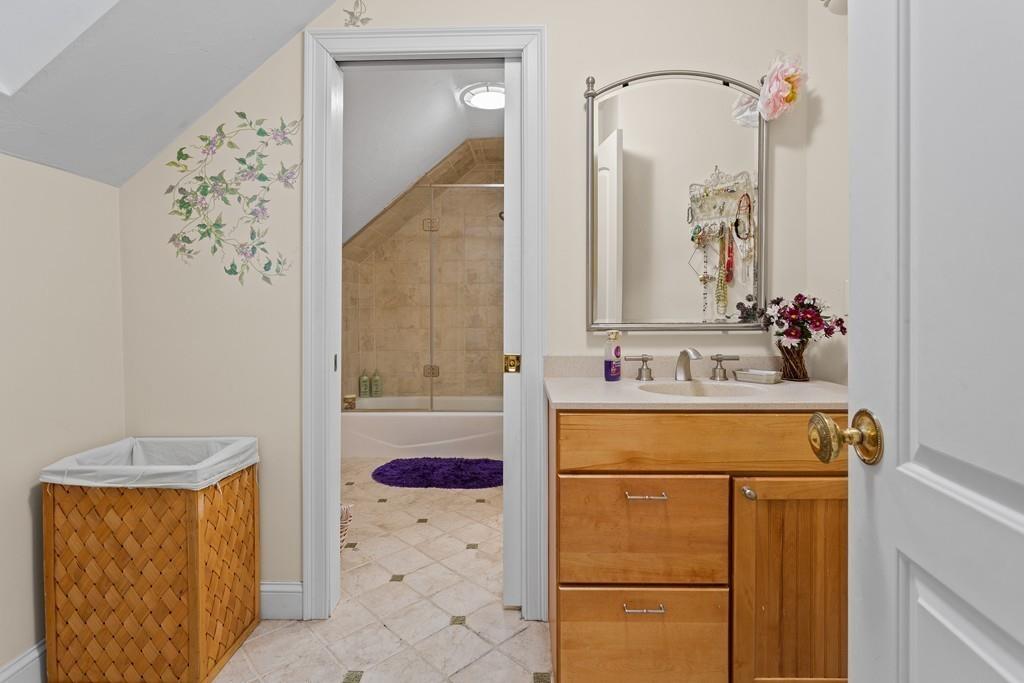 20 Carol Road Mansfield, MA 02048 - Photo 17 of 22 Gallery Image 17
