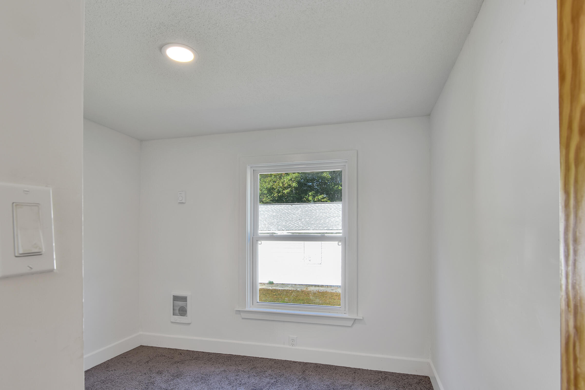64 Sanford Road Augusta, ME 04330 - Photo 16 of 26 3rd Bedroom