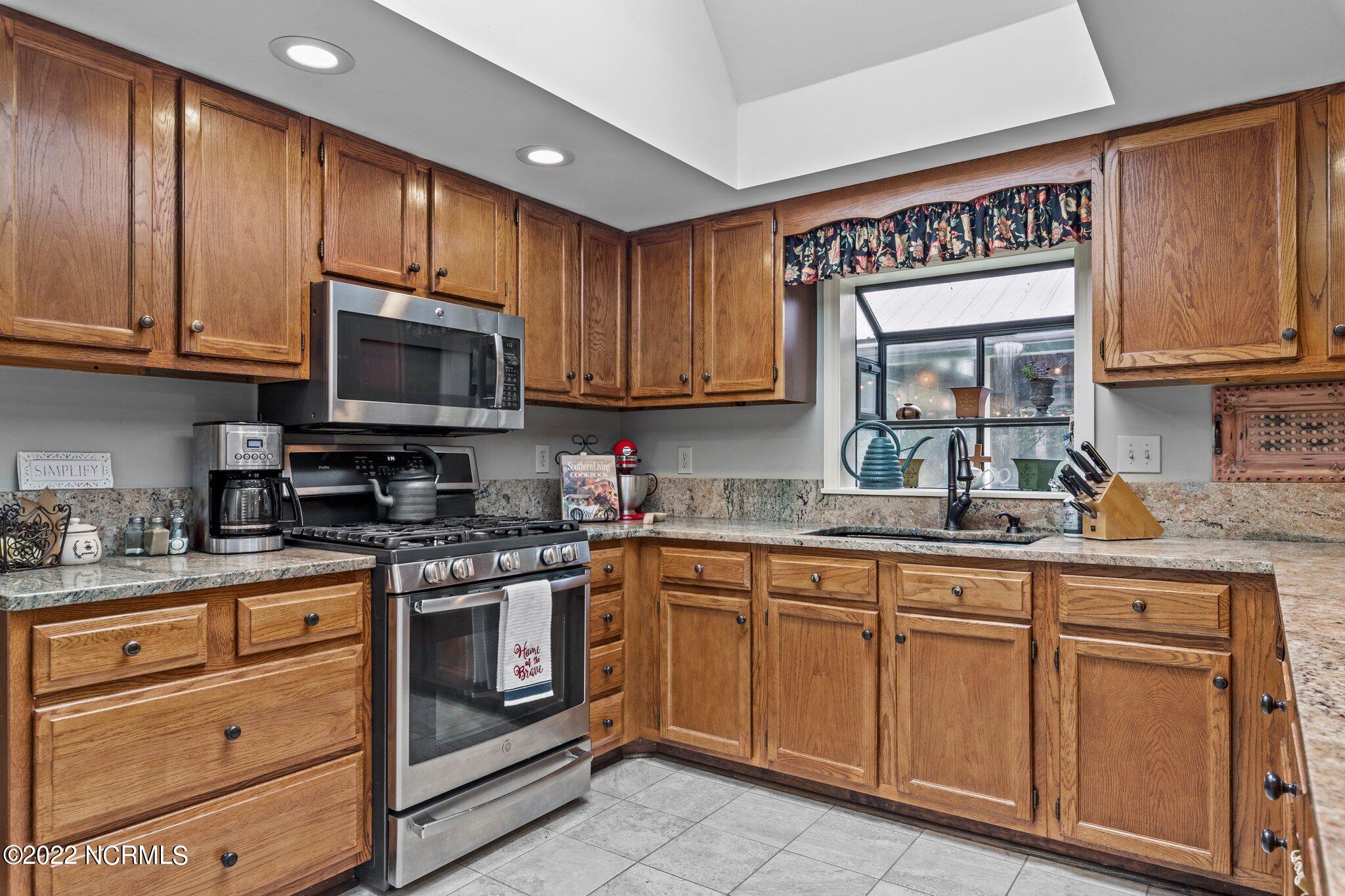 459 Michael Road Whispering Pines, NC 28327 - Photo 16 of 66 43-web-or-mls-IMG_1386