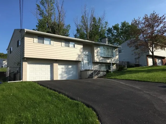 $2,300 | 4148 Marietta Drive, Vestal, NY 13850