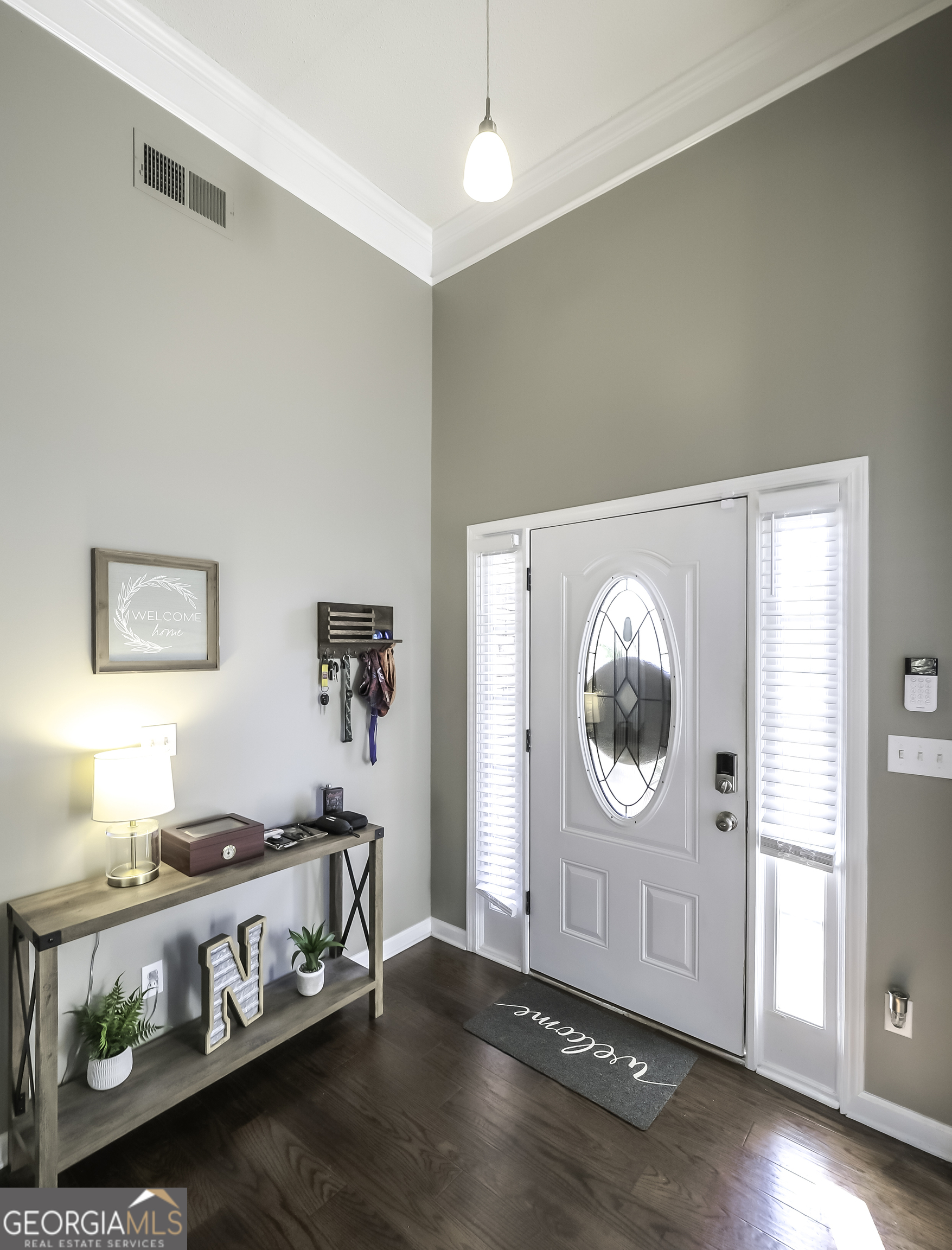 116 Kyle Way Carrollton, GA 30117 - Photo 3 of 30 a living room with furniture and a window