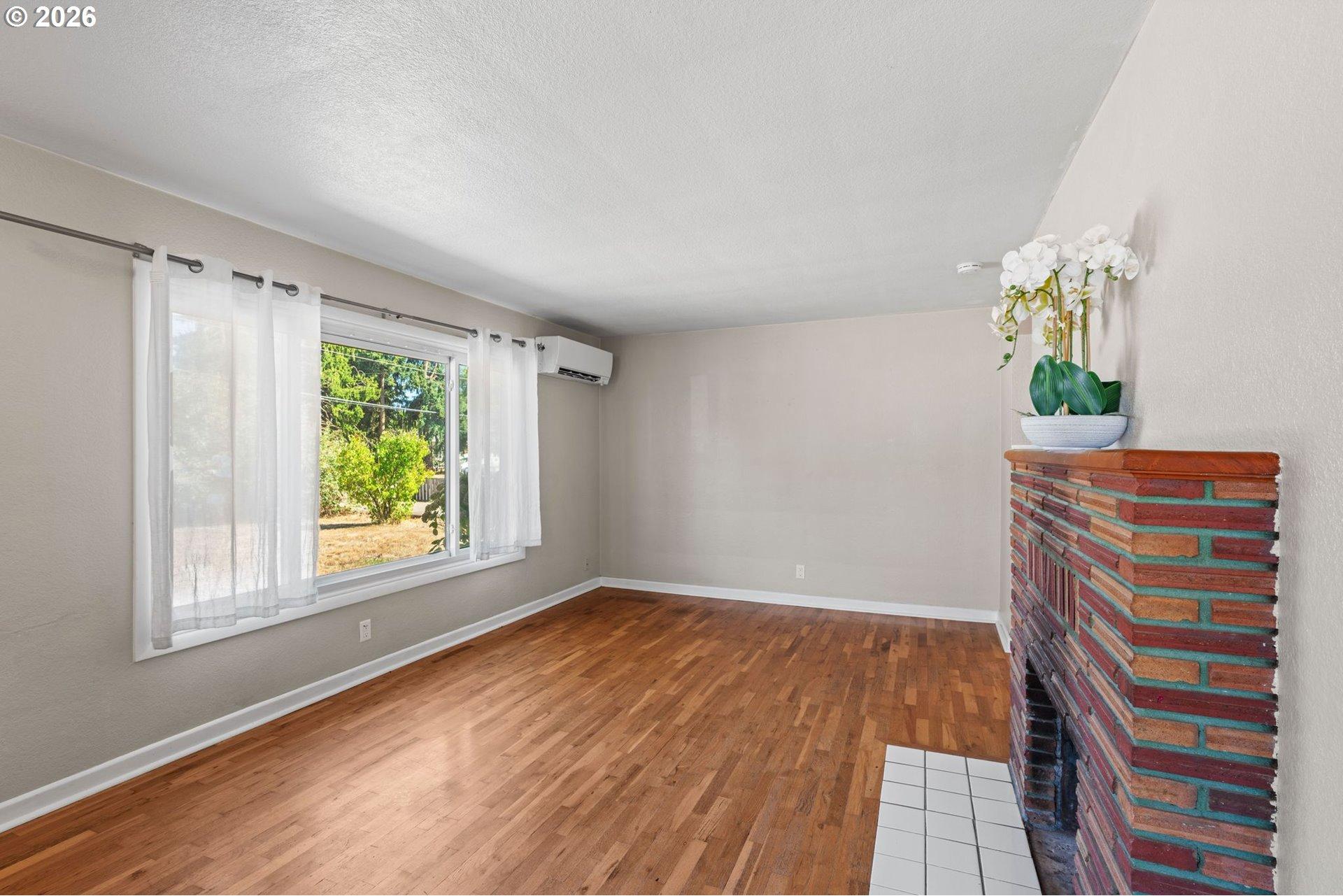 2250 Devos Street Eugene, OR 97402 - Photo 11 of 32 Gallery Image 11