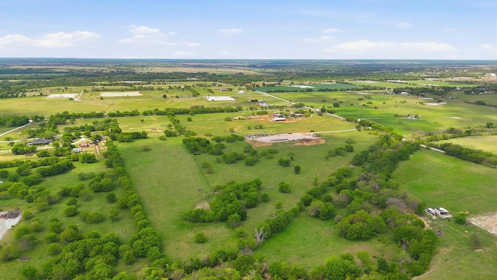 10965 Swafford Road Justin, TX 76247 - Photo 18 of 26