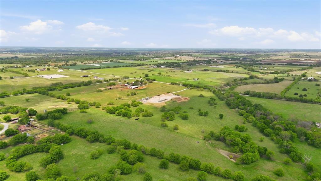 10965 Swafford Road Justin, TX 76247 - Photo 19 of 26