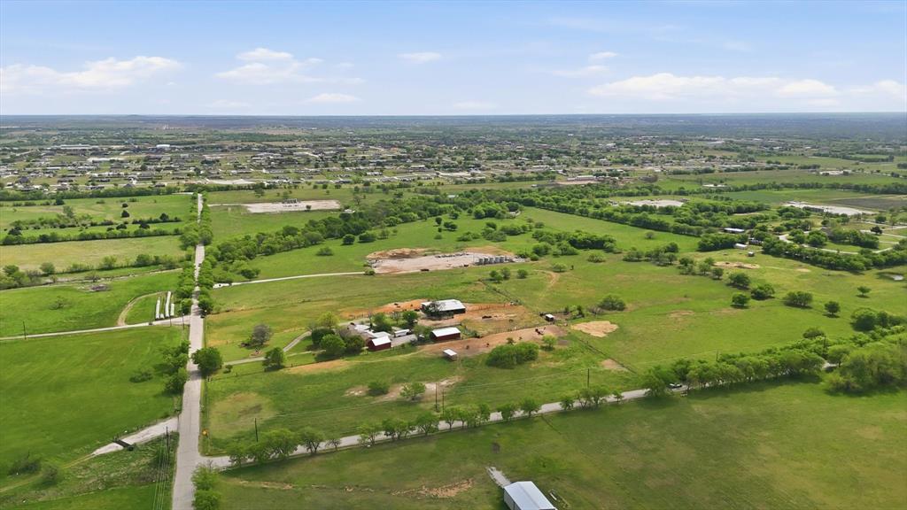10965 Swafford Road Justin, TX 76247 - Photo 21 of 26