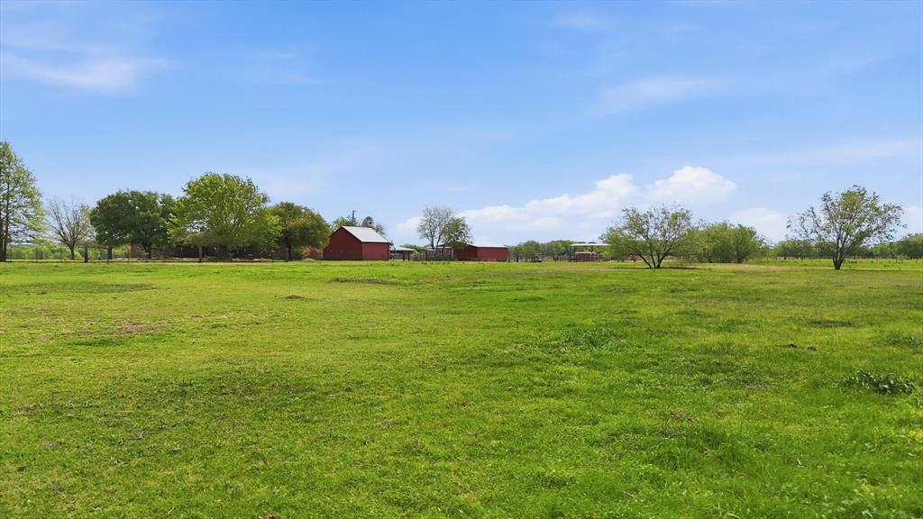 10965 Swafford Road Justin, TX 76247 - Photo 24 of 26