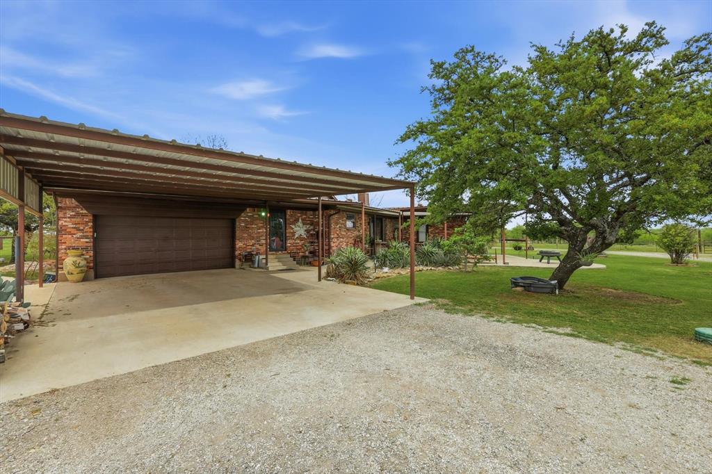 10965 Swafford Road Justin, TX 76247 - Photo 7 of 26 Rear garage