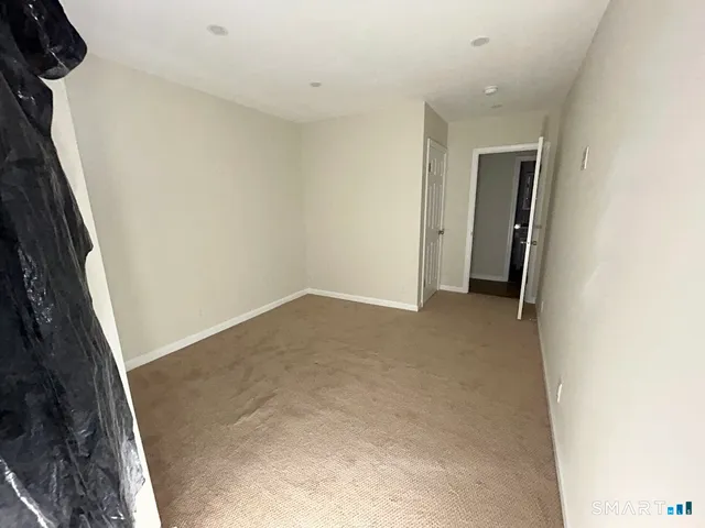 $2,600 | 2 Broad Street, Unit 2E, New Britain, CT 06051