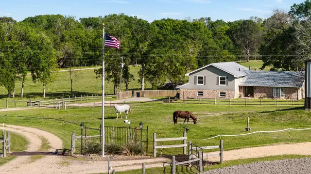 $1,249,000 | 2355 Jackson League Circle, Brenham, TX 77833