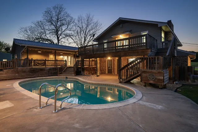 $1,249,000 | 2355 Jackson League Circle, Brenham, TX 77833