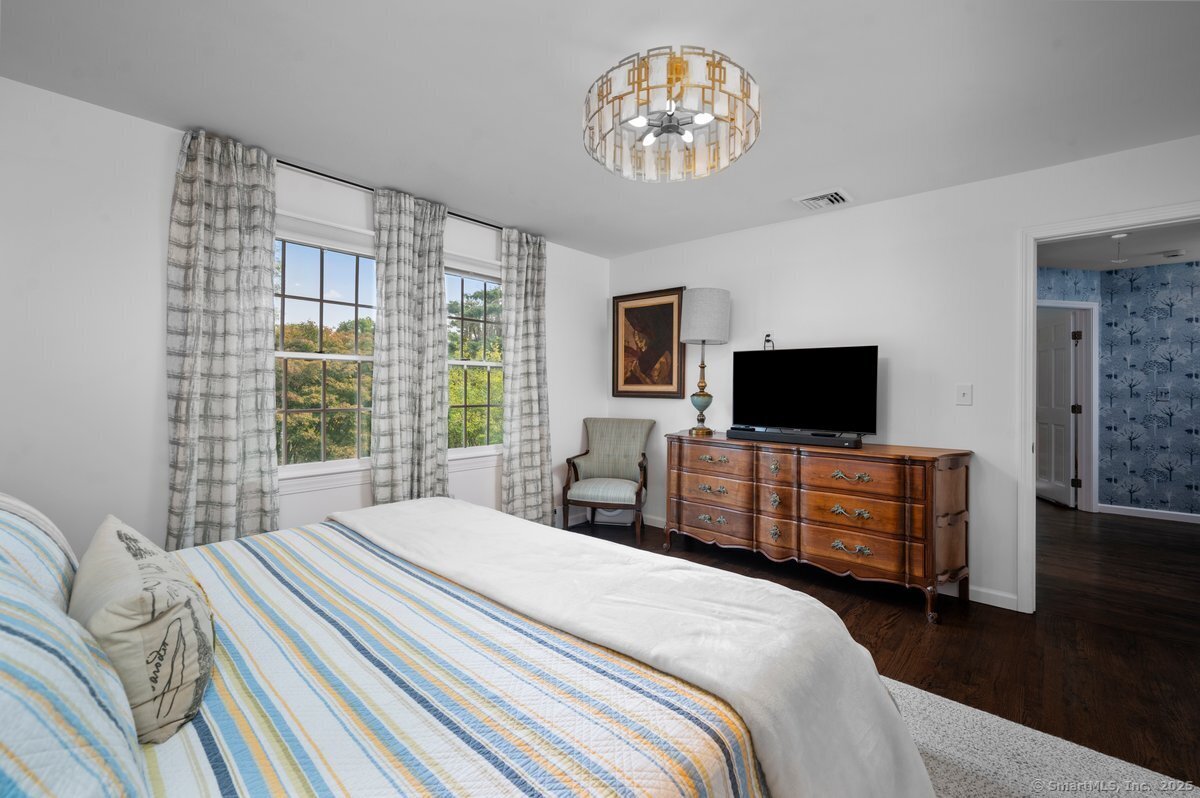 14 Winthrop Road Bethel, CT 06801 - Photo 20 of 37