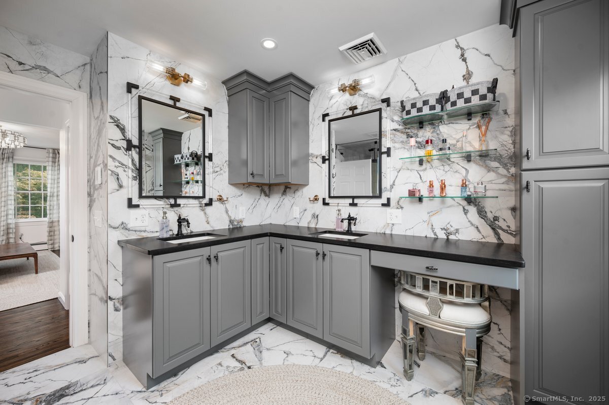 14 Winthrop Road Bethel, CT 06801 - Photo 23 of 37