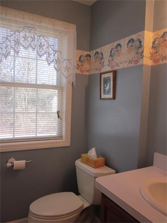 16 Anna Road Franklin, MA 02038 - Photo 12 of 22 Gallery Image 12