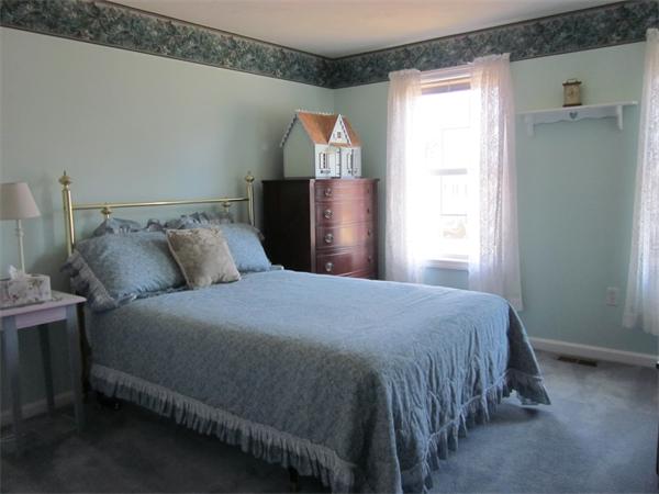 16 Anna Road Franklin, MA 02038 - Photo 19 of 22 Gallery Image 19