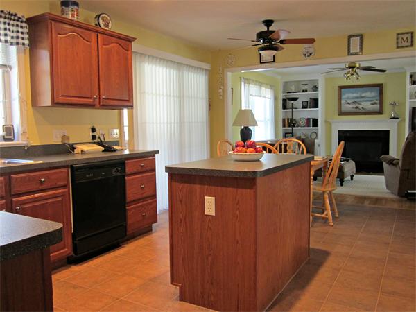 16 Anna Road Franklin, MA 02038 - Photo 6 of 22 Gallery Image 6