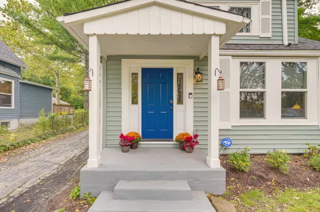 $2,750 | 1518 Riverside Avenue, St. Charles, IL 60174