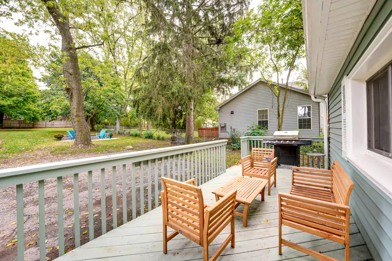 1518 Riverside Avenue St. Charles, IL 60174 - Photo 5 of 32 a view of outdoor space yard and patio